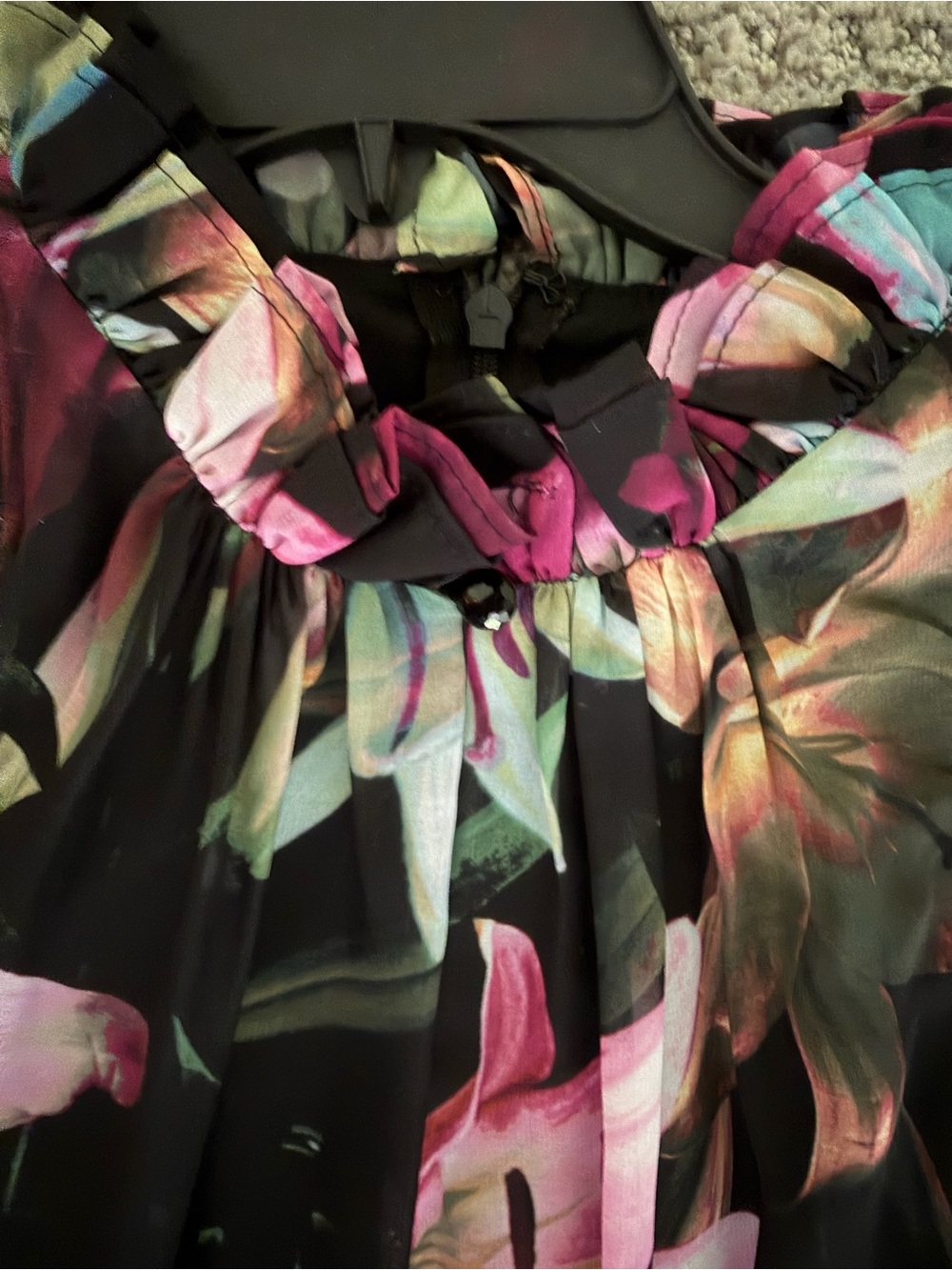 Tahari Arthur S Levine Black Floral Tiered formal dress- size 4 - Picture 3 of 10